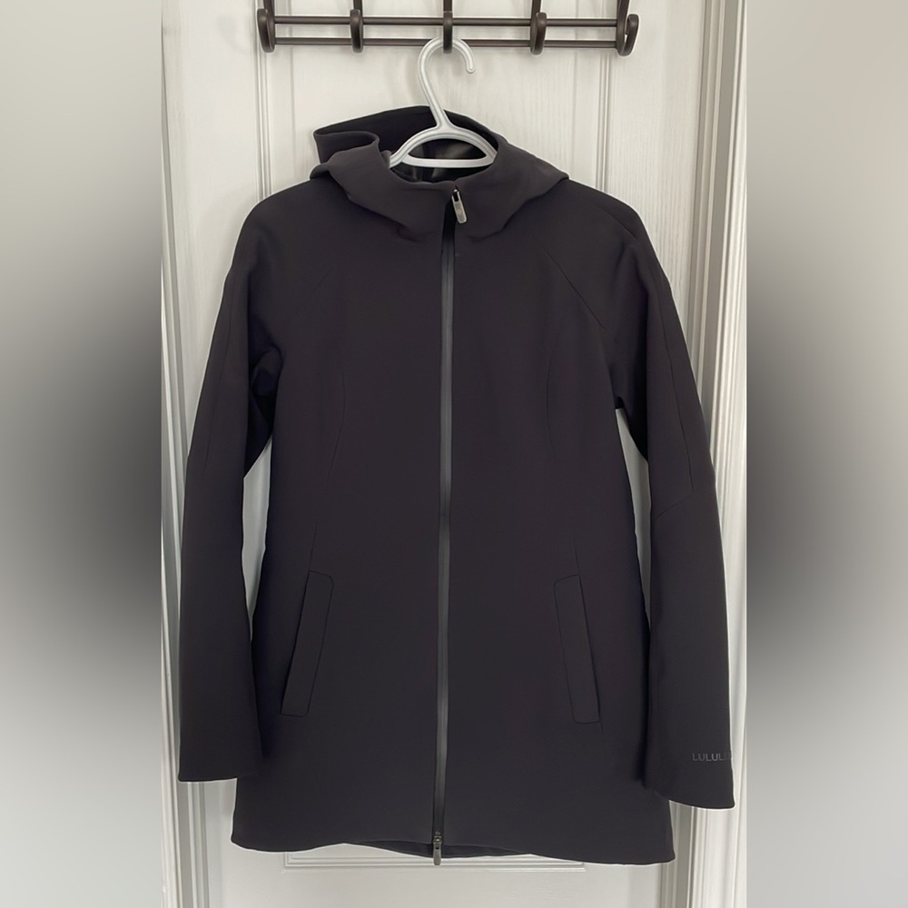 Lululemon RepelShell Rain Jacket Sz 6